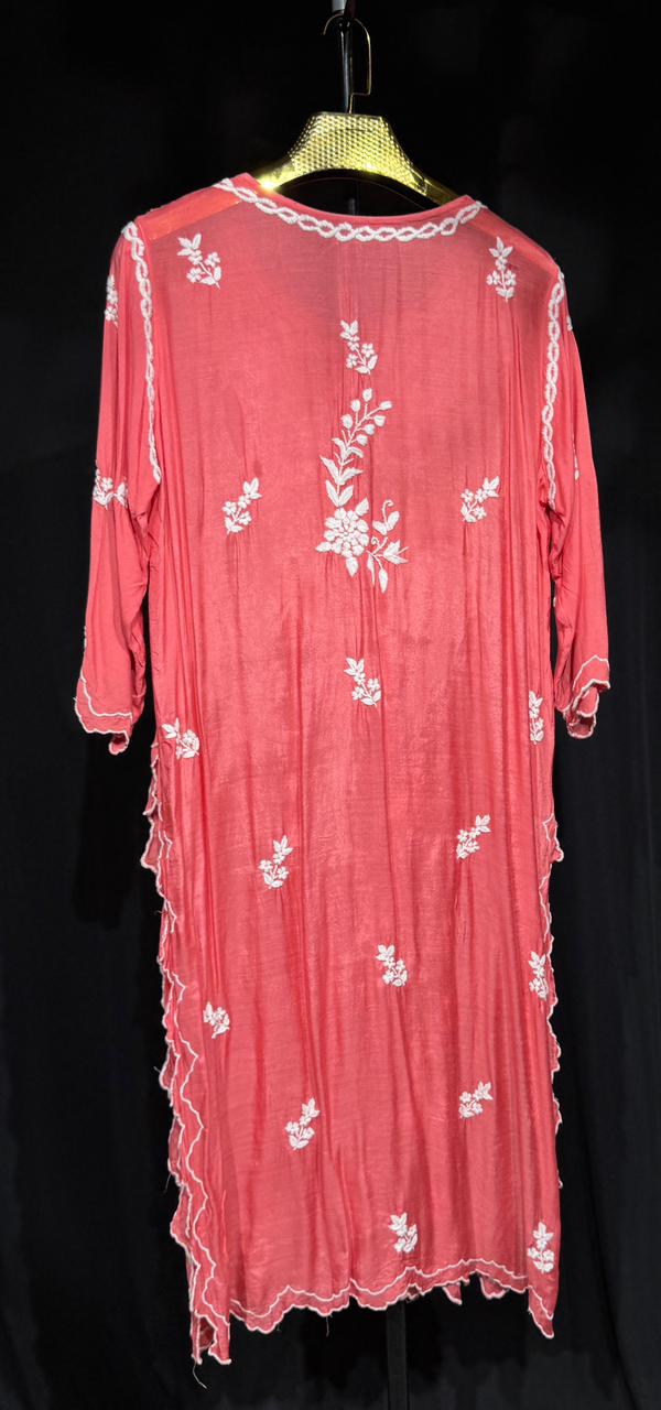 Saanvi – Floral Embroidered muslin Cotton Kurta