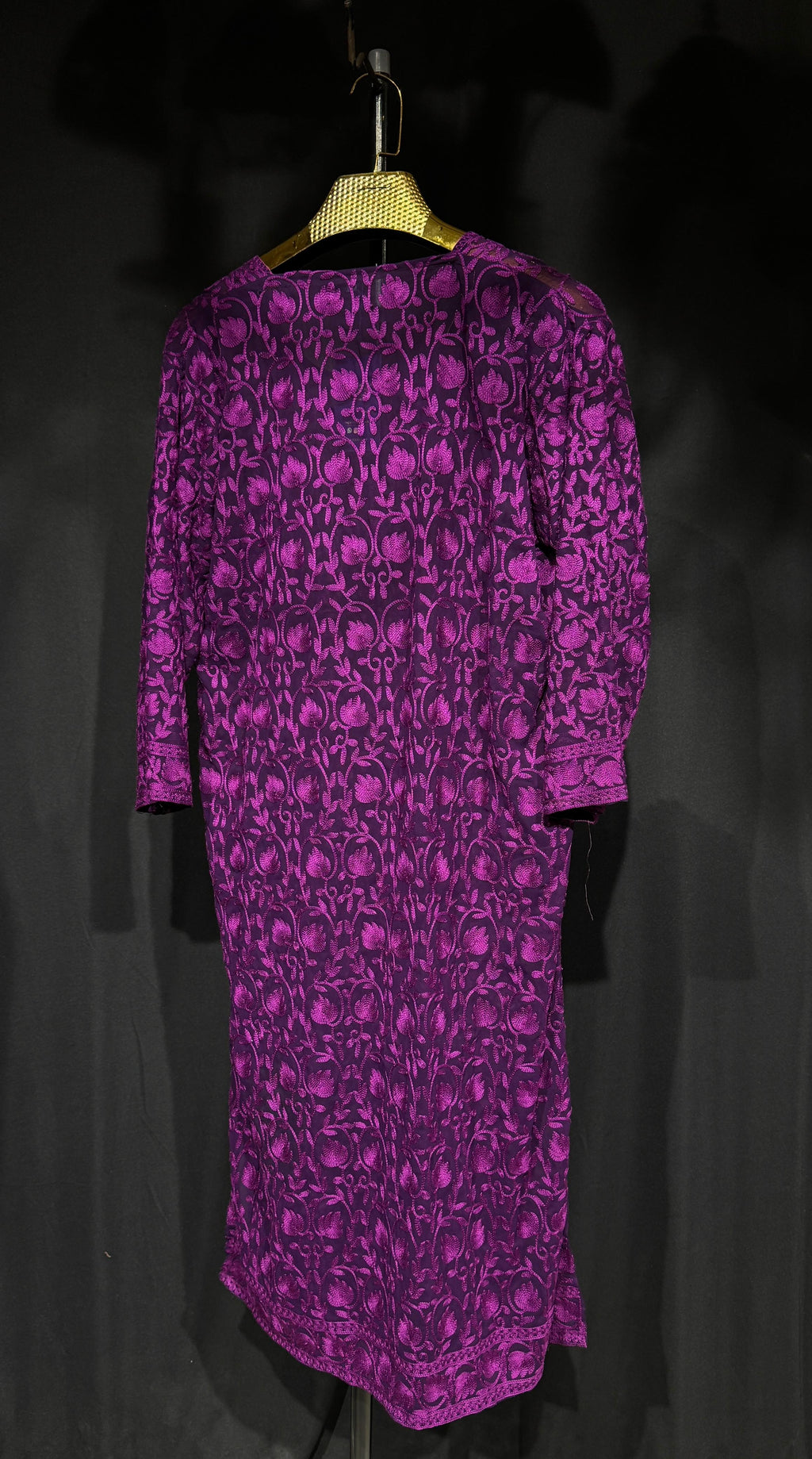 INAYA – Plum Purple Kashmiri Aari Embroidered Georgette Kurta
