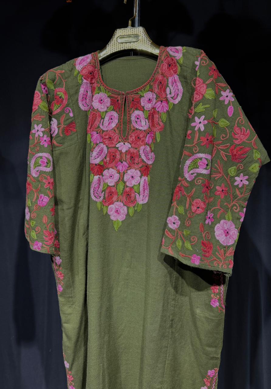 ZOYA Deep Olive Pink Blossom – 3 Piece Pure Kashmiri Aari Embroidered Wool Set