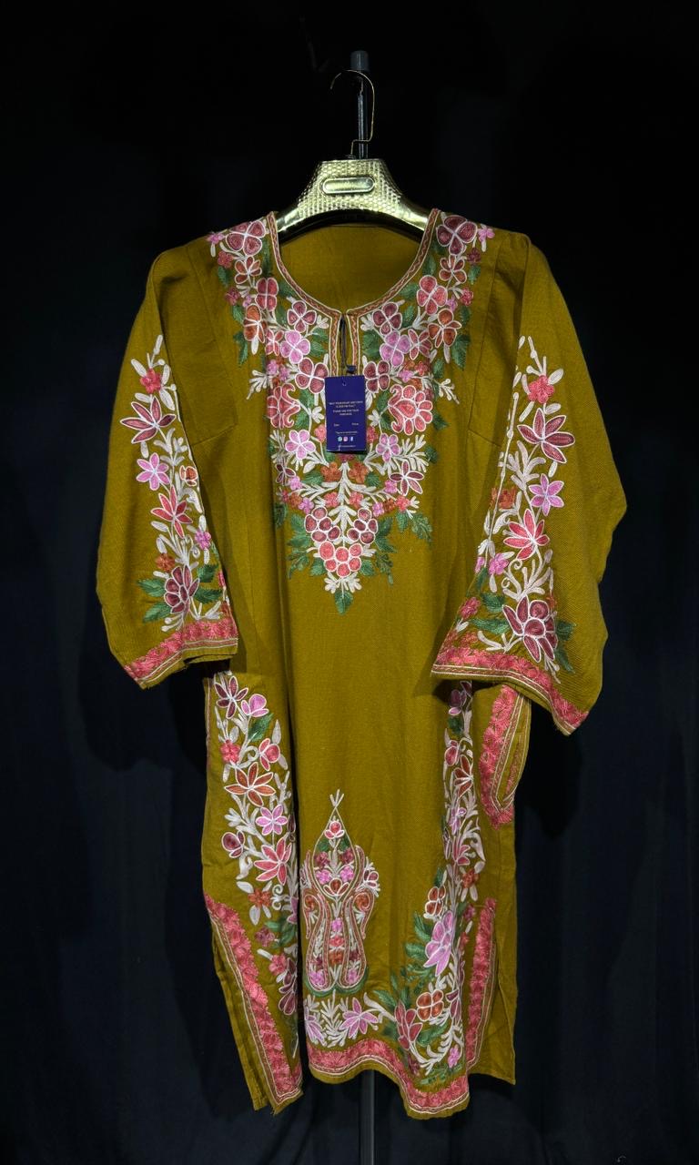 SANA Kashmiri Aari Embroidered Suit Set – Olive Green | Premium Wool Set (Kurta + Pant + Shawl)