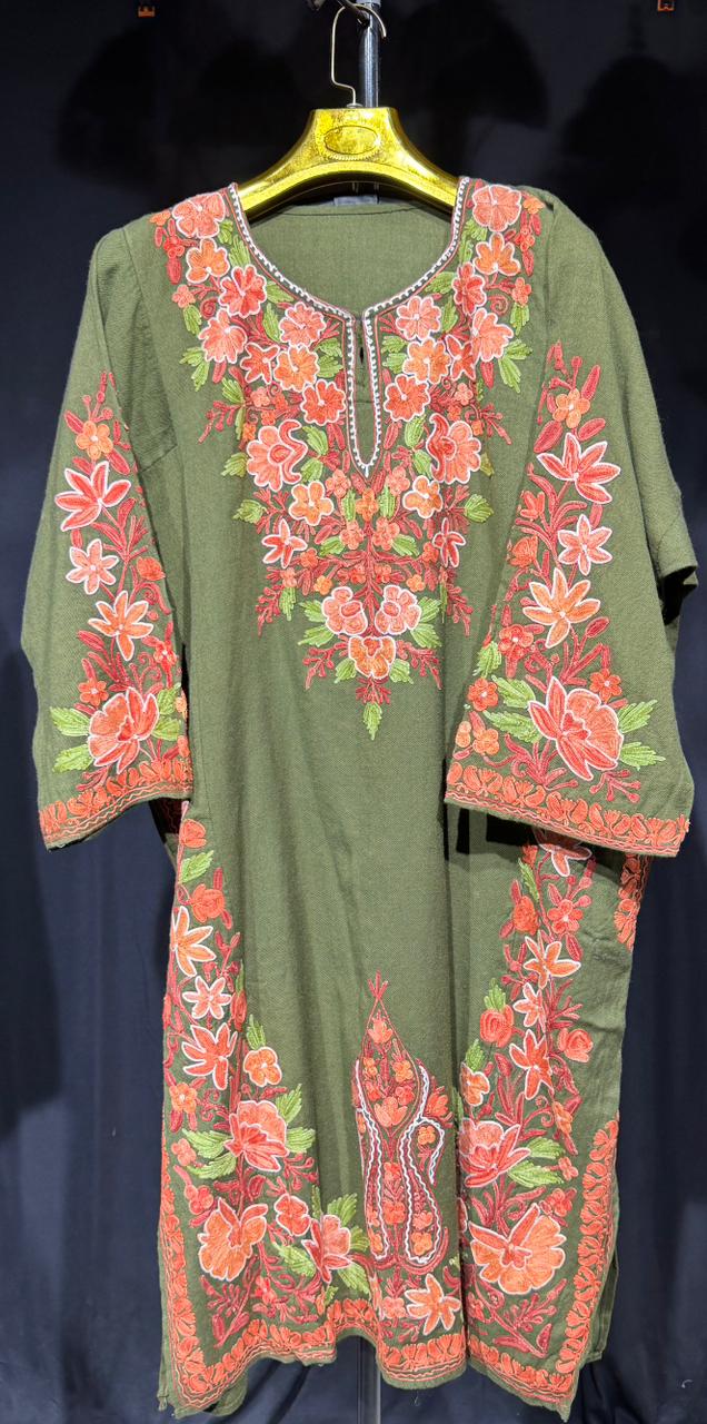 SANA Green Kashmiri Aari 3-Piece Set | Hand-Worked | Pure Woollen
