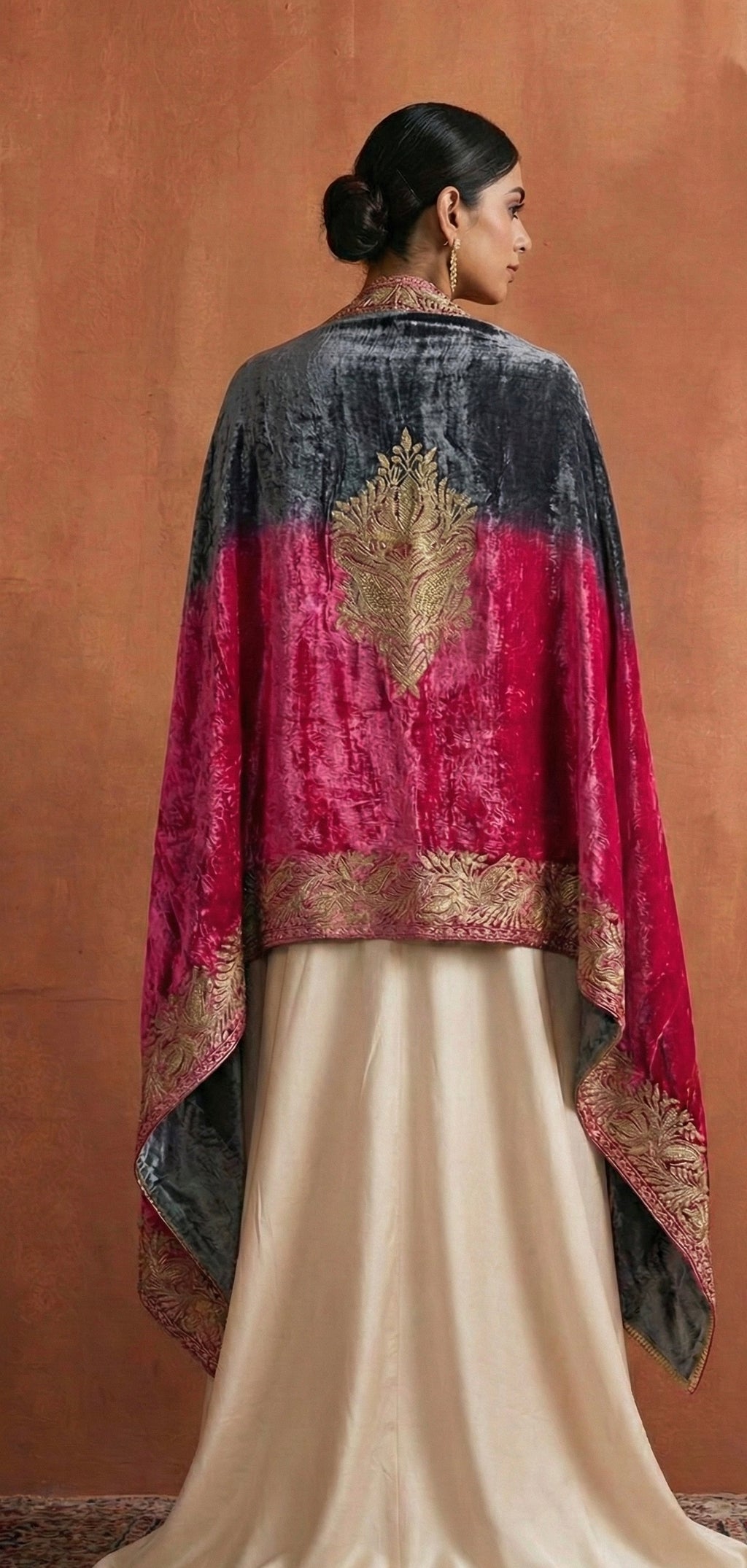 Noorjahaan – Makhmal Velvet Cape Shawl in grey and pink ombré