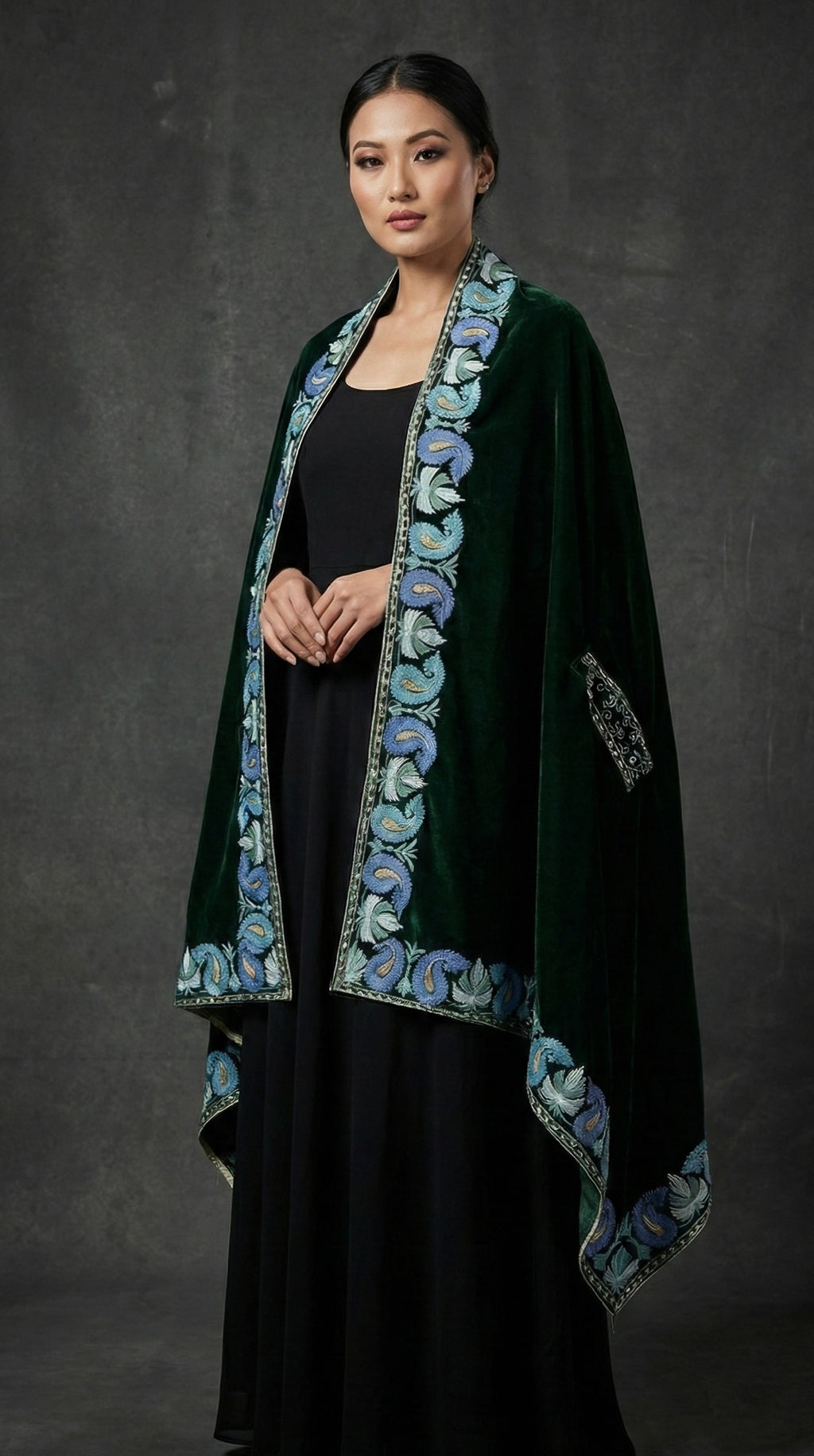 Saanjh – Embroidered Velvet Cape Shawl