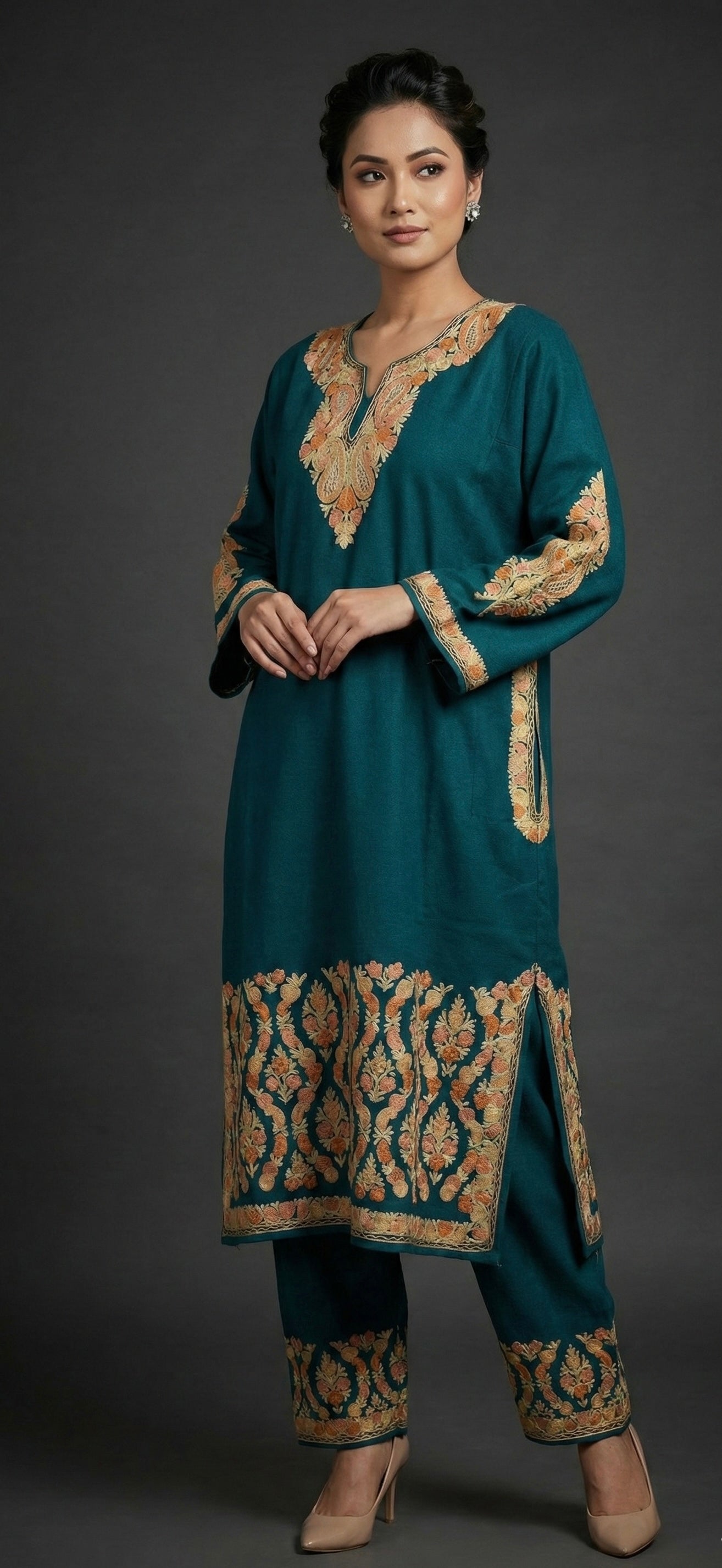 Riwaayat – Kashmiri Tilla & Aari Woollen Kurta Set