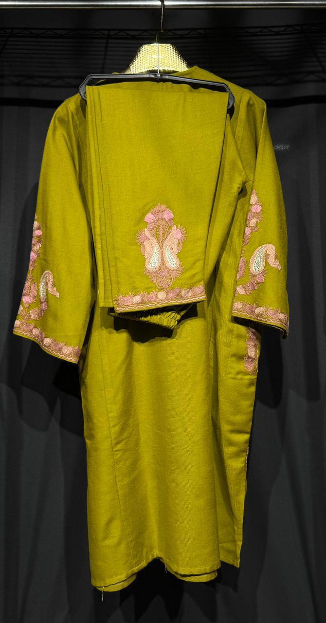 Zeenat – Kashmiri Tilla & Aari Woollen Kurta Set in mustard