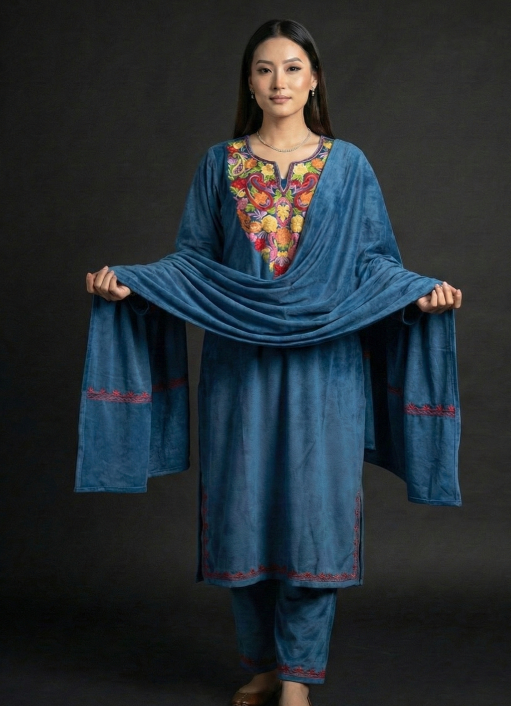 Parul – Embroidered Velvet Kurta Set with Dupatta (Azure Blue)