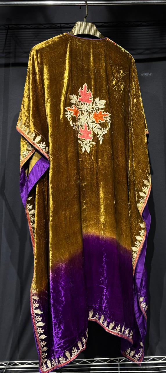 Zareen – Pure Makhmal Velvet Embroidered Kaftan Set