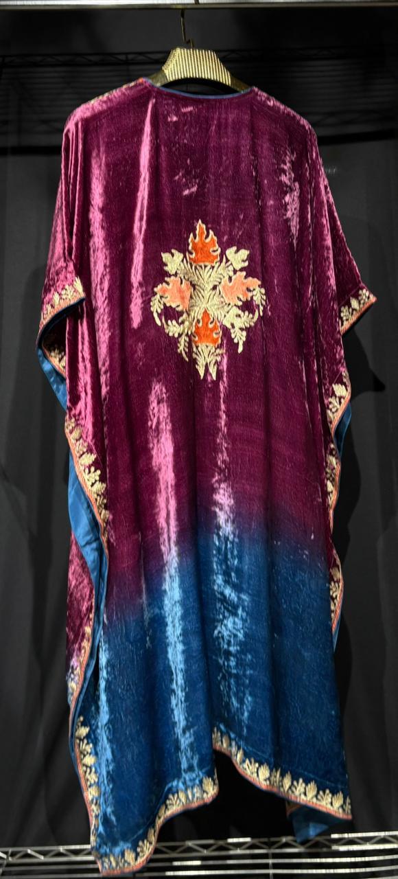 Zareen – Pure Makhmal Velvet Embroidered Kaftan Set in pink and blue ombré